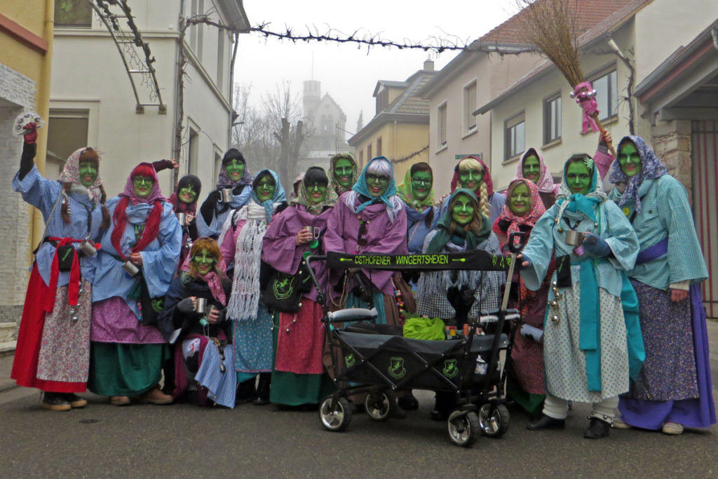 Gruppenbild_Hexen_Altweiberfastnacht_2023